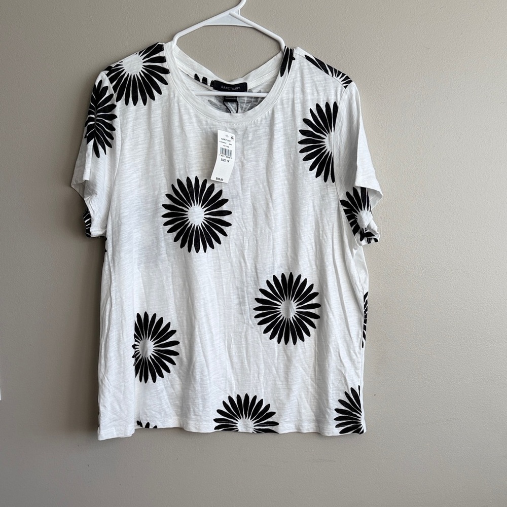 Sanctuary White Tee with Black Floral Pattern